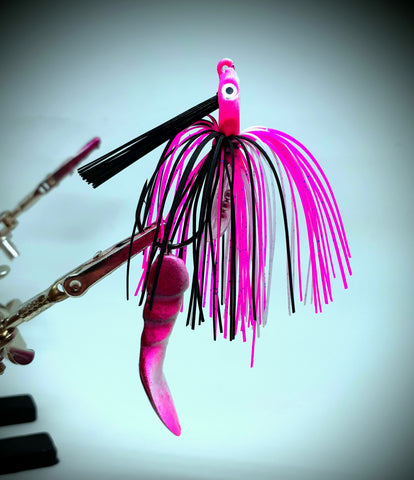 Smashed Head  Waggerbait™ swim jig - Pink / White - The Ugly Pike Bait Co.